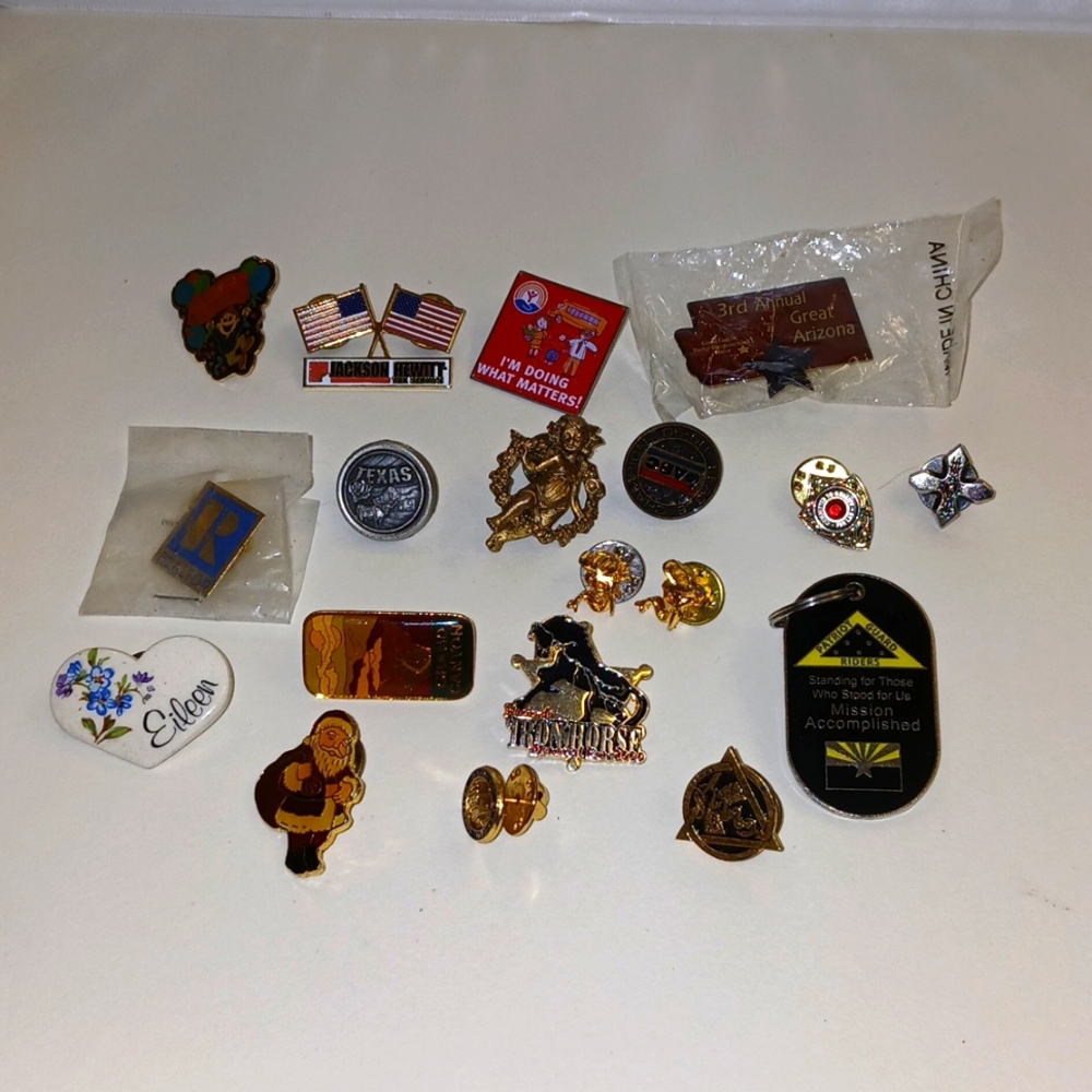 Vintage lapel pins lot of 19